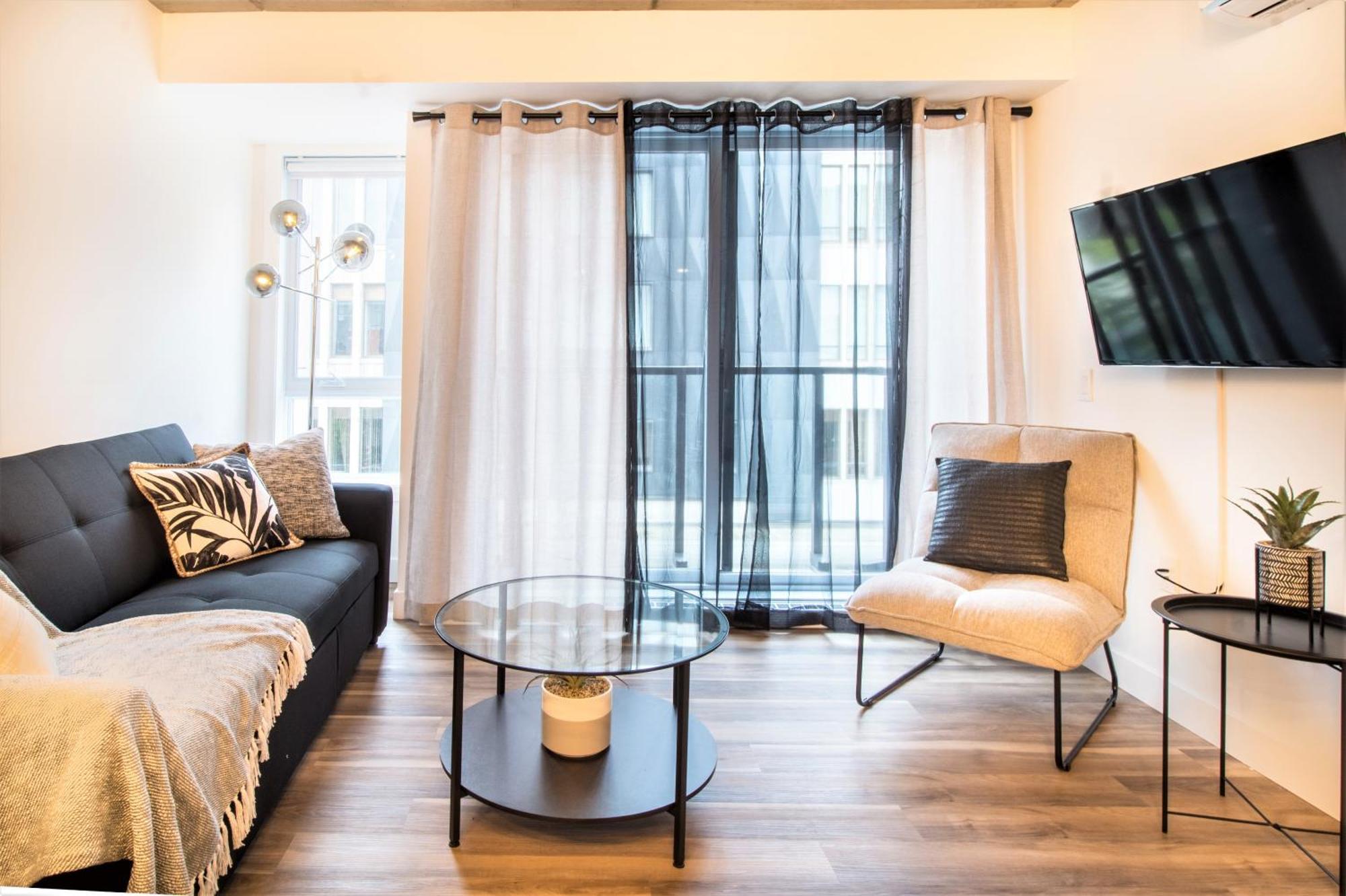 Condo Chic, Centre-Ville Piscine, Terrasse, Gym Квебек Екстериор снимка